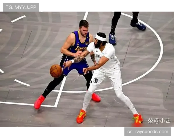 浓眉因小腿挫伤出战成疑，独行侠内线面临考验